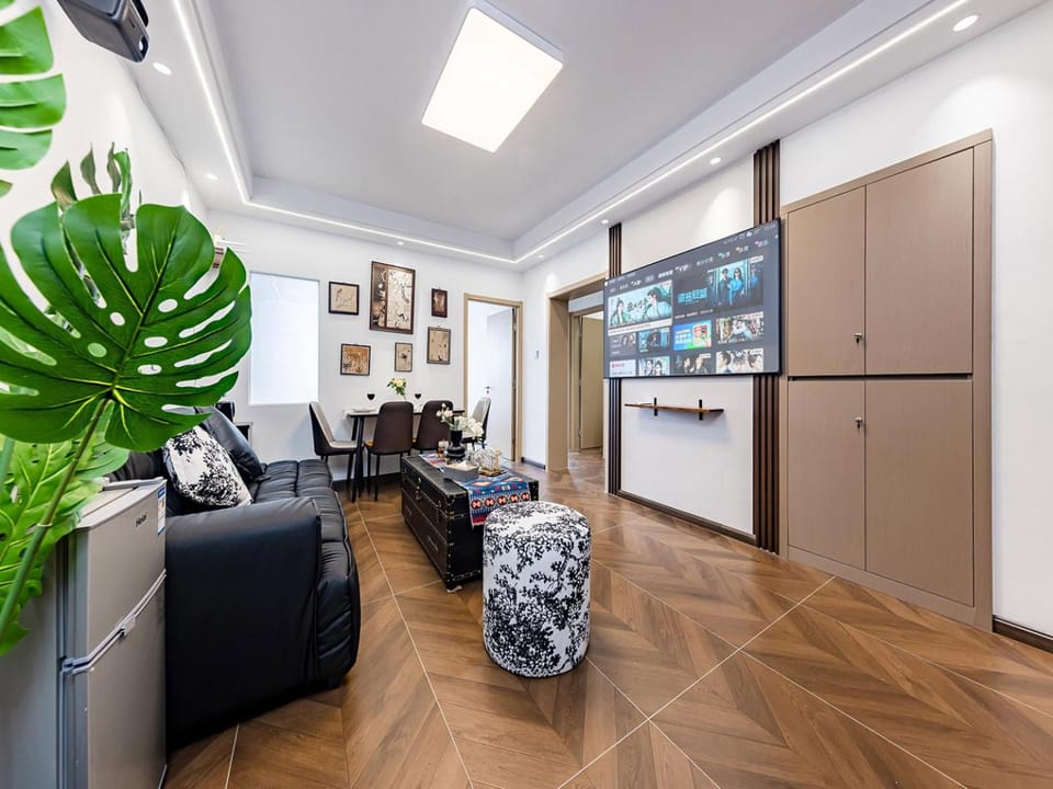 Communal lounge/ TV room, TV and multimedia, Living room