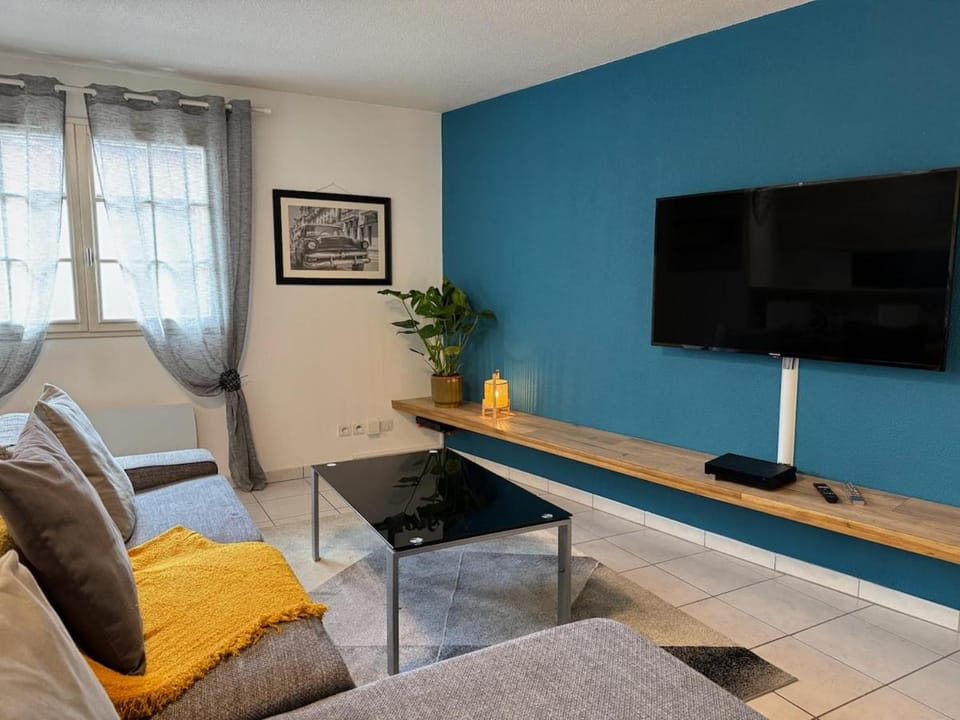 TV and multimedia, Living room