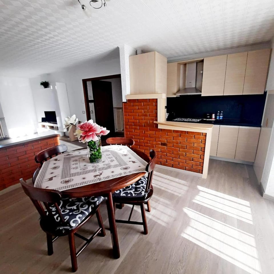 Casa Pina - Your Mountain Holiday Apartment in Province of Lecco
