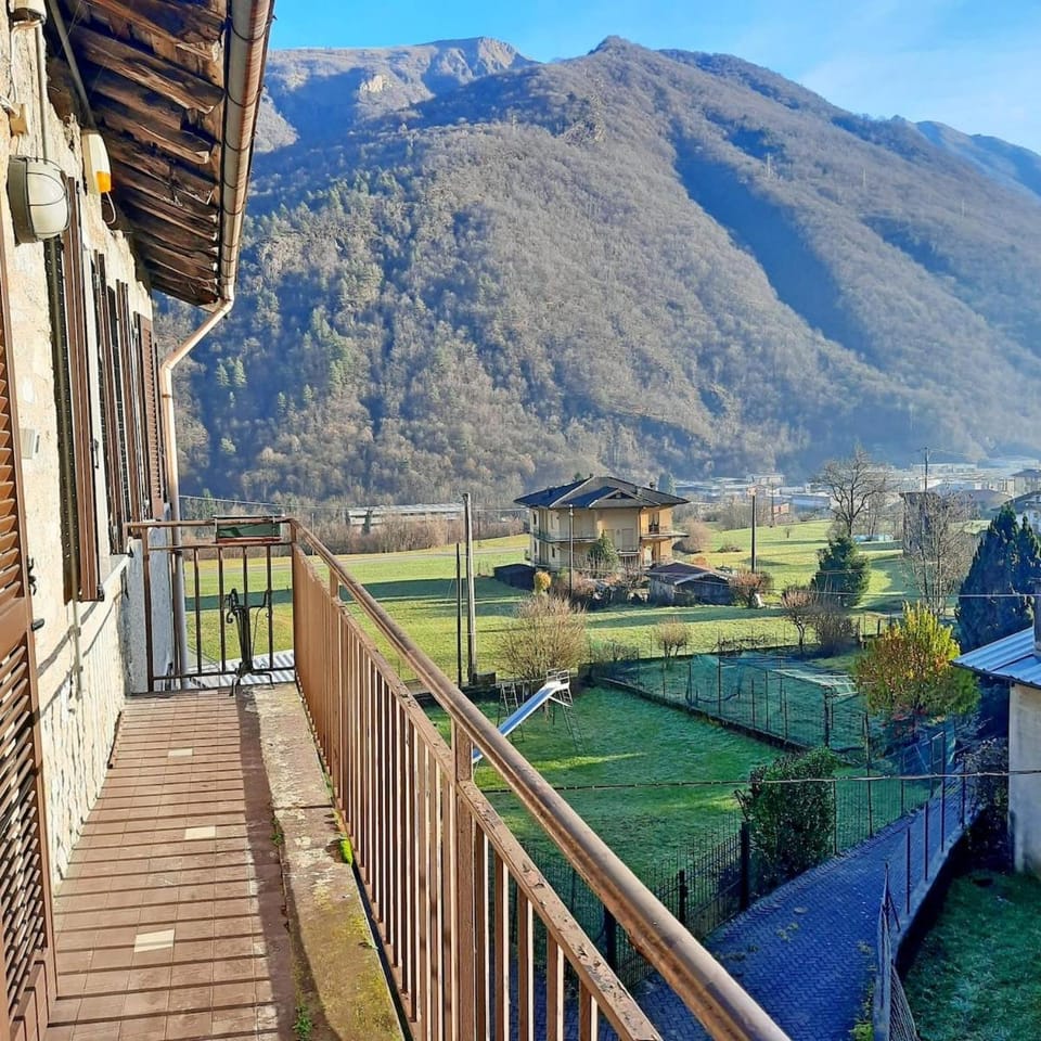 Casa Pina - Your Mountain Holiday Apartment in Province of Lecco