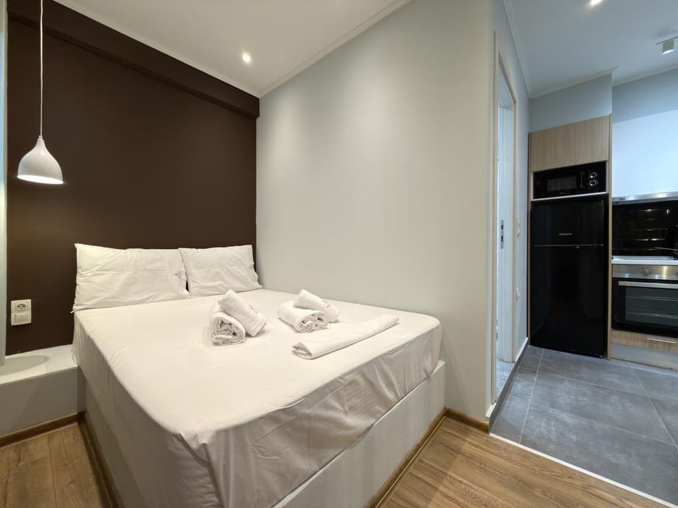 Bed, Kitchen or kitchenette, Photo of the whole room