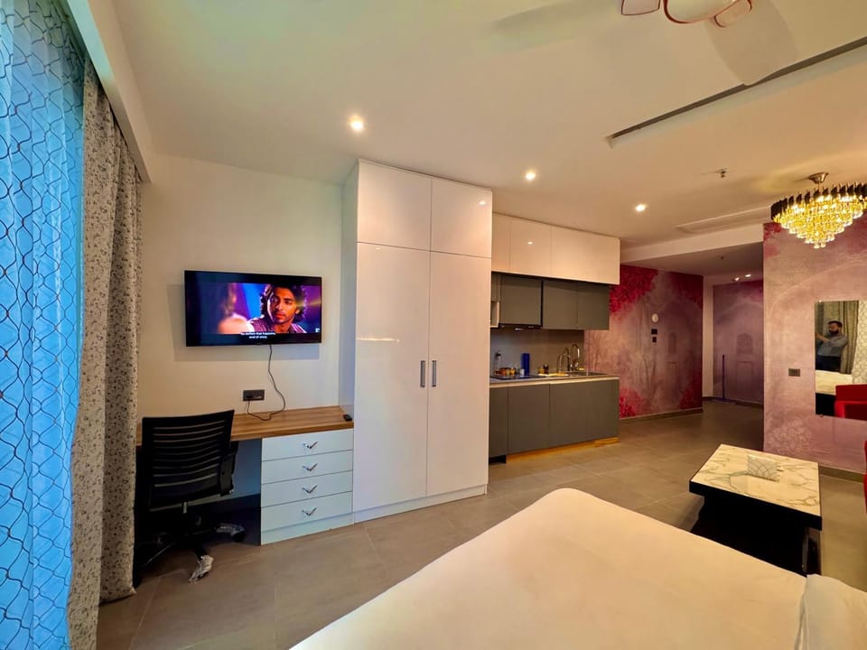 TV and multimedia, Photo of the whole room