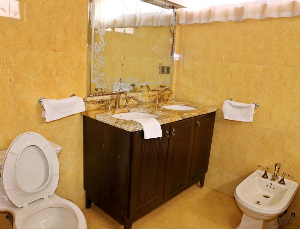 The Village Courtyard Hotel Hotel in Kumasi