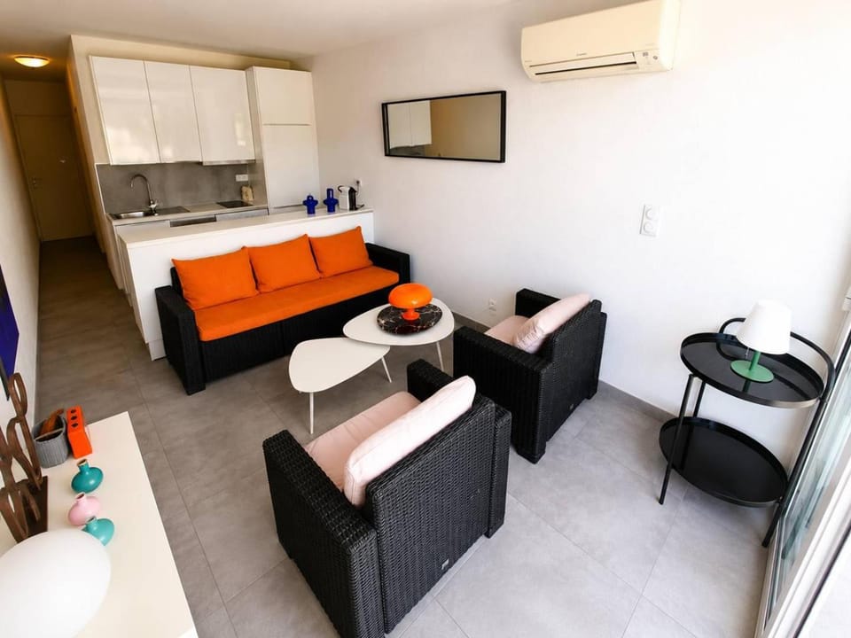 642 Appartement T2 - Port Nature 8 rez-de -chaussée vue jardin Apartment in Agde