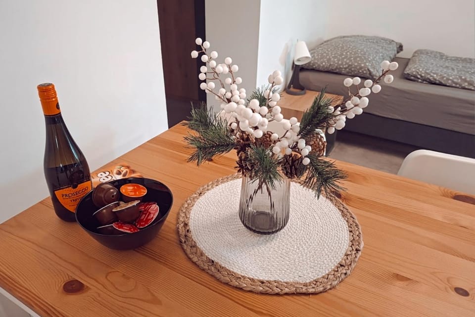 Seating area, Drinks