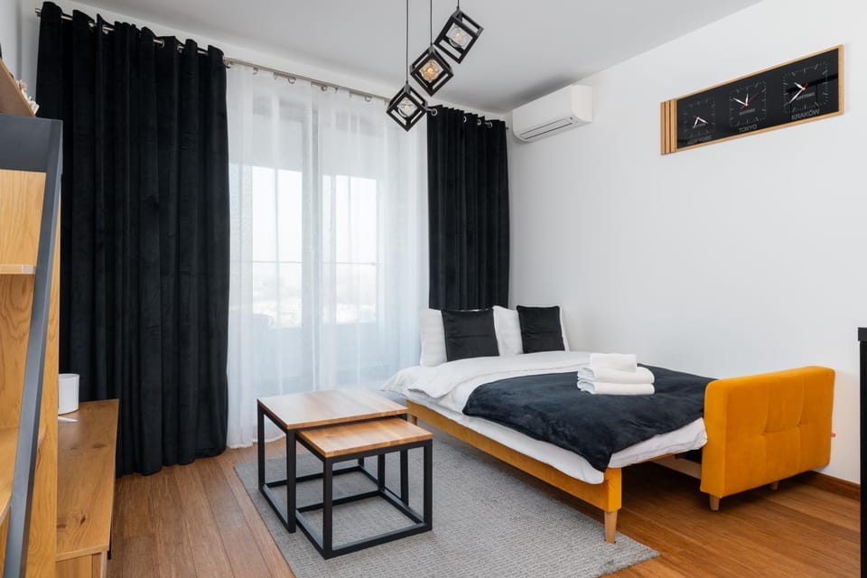 TV and multimedia, Living room, Photo of the whole room, air conditioner