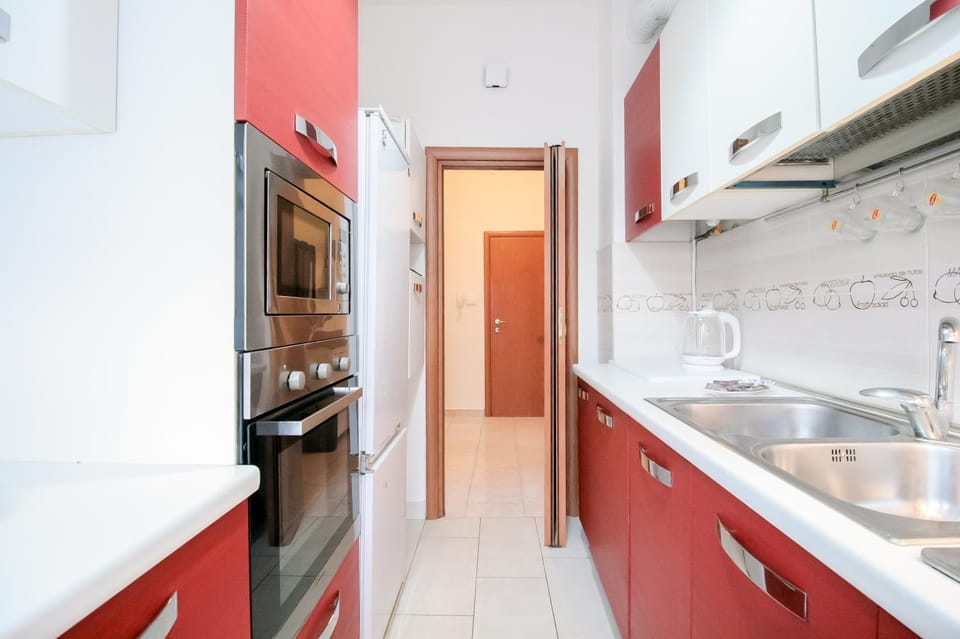 Kitchen or kitchenette, oven