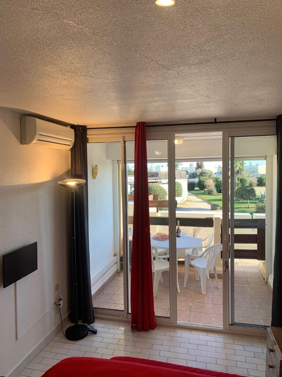 611 Studio 2 pers Port Nature 6 vue jardin Apartment in Agde