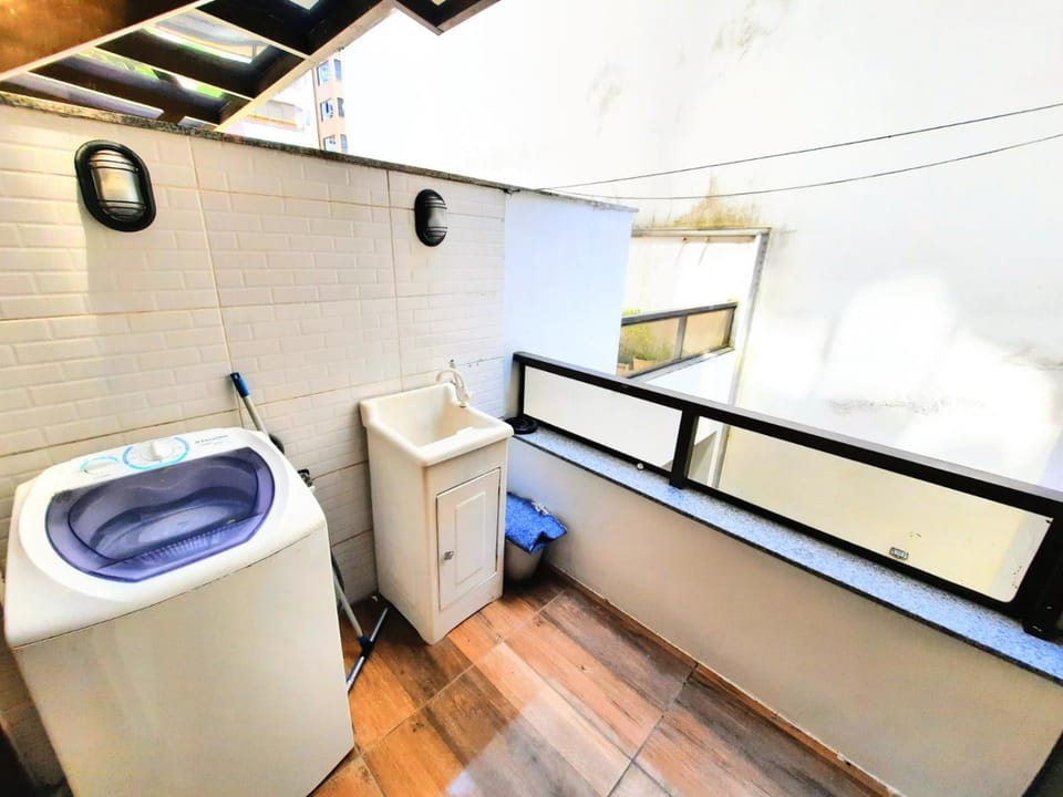 Bathroom, washing machine