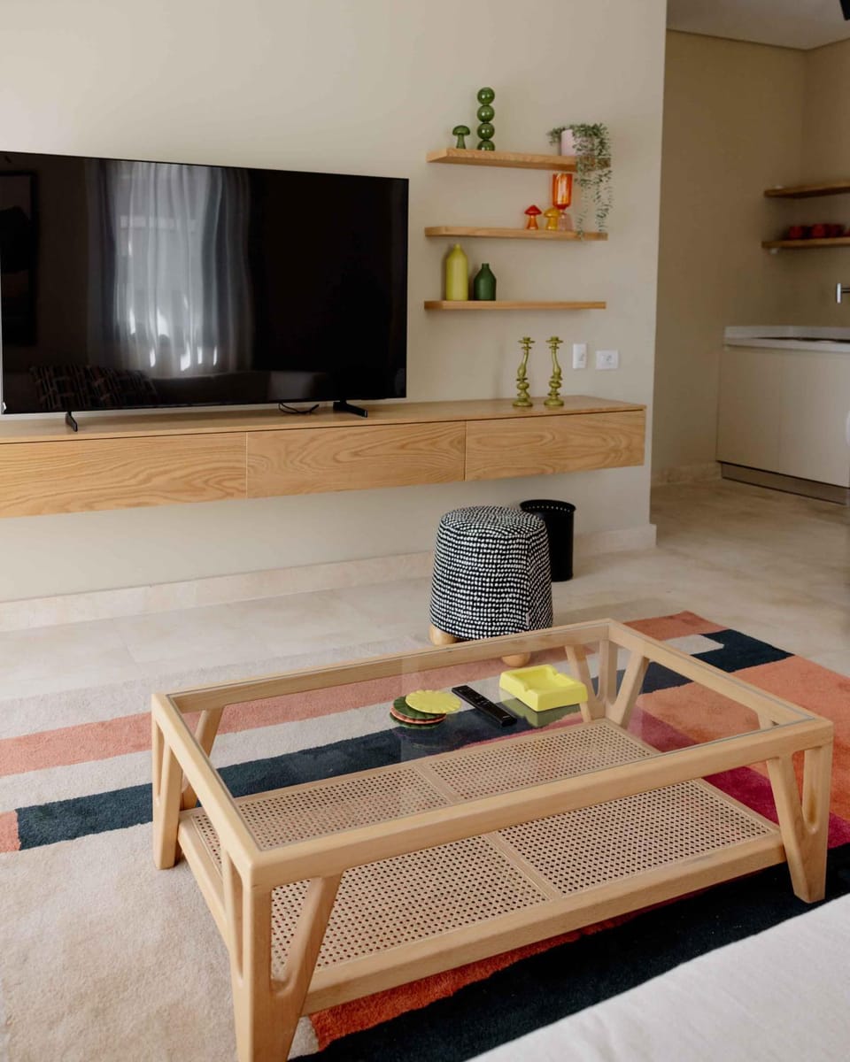 Communal lounge/ TV room, TV and multimedia, Living room, Seating area