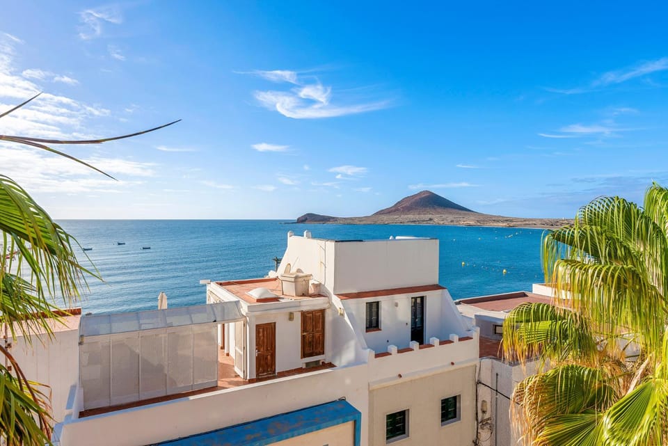 Natural landscape, Mountain view, Sea view