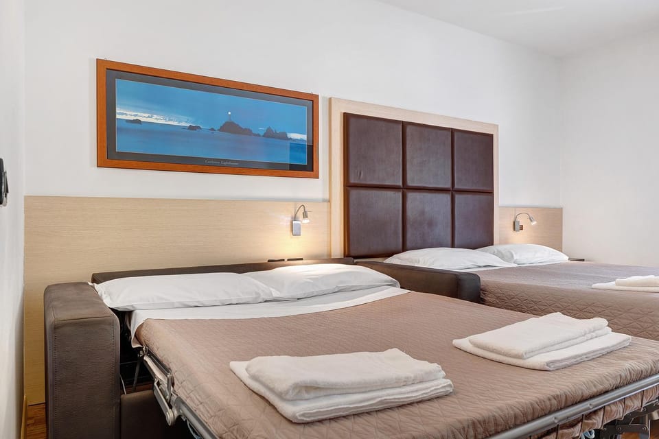 Property building, Living room, Bedroom