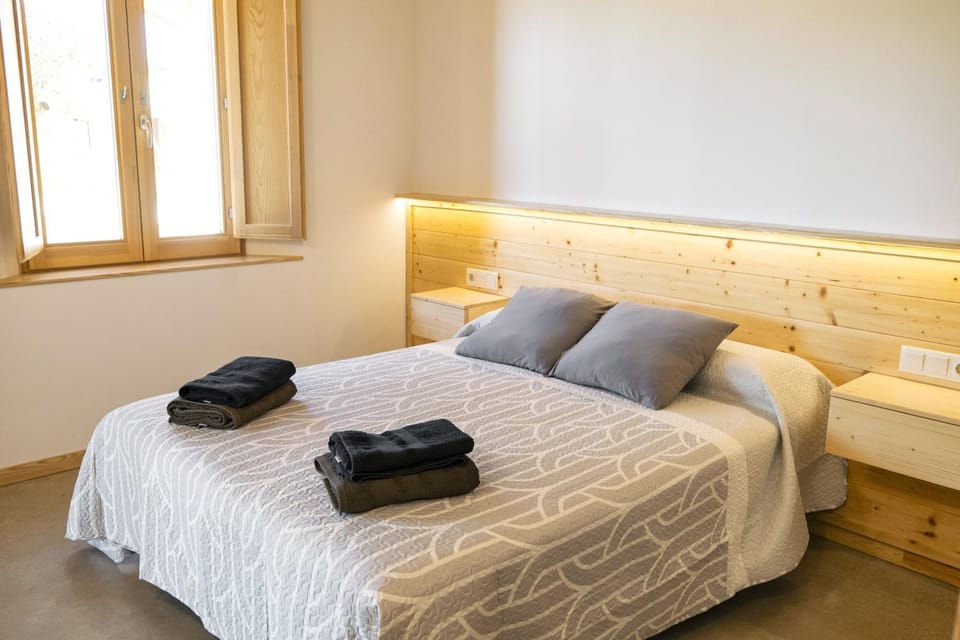 Can Mireia Arnes · Els Ports · Piscina gratuita House in Catalonia