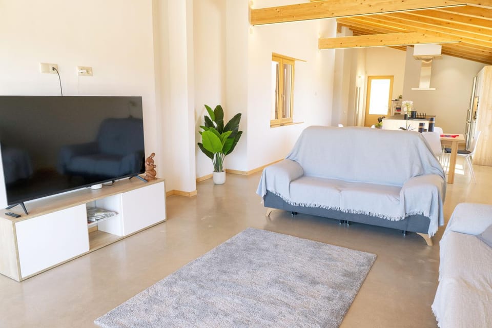 Can Mireia Arnes · Els Ports · Piscina gratuita House in Catalonia