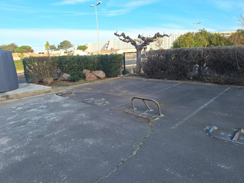 668 Appartement 4 pers Port Nature 5 coursives face Waiki Apartment in Agde