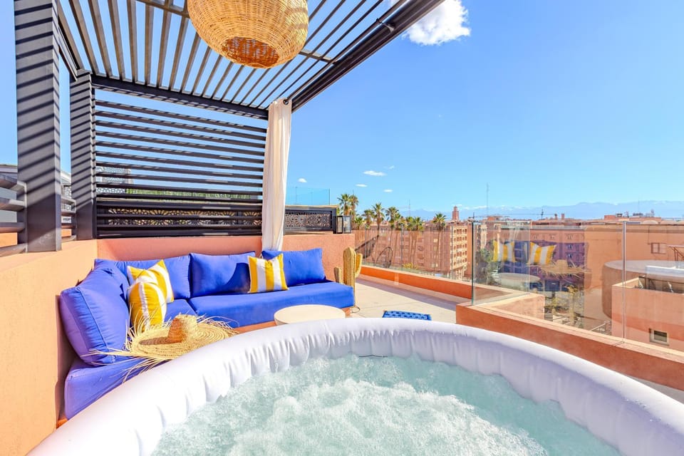 Patio, Day, Natural landscape, Hot Tub, Hot Tub, View (from property/room), Balcony/Terrace, Pool view, Swimming pool, Open Air Bath, sunbed