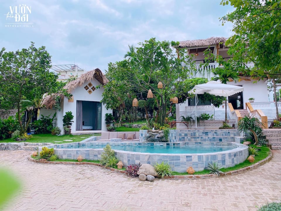 Property building, Lounge or bar