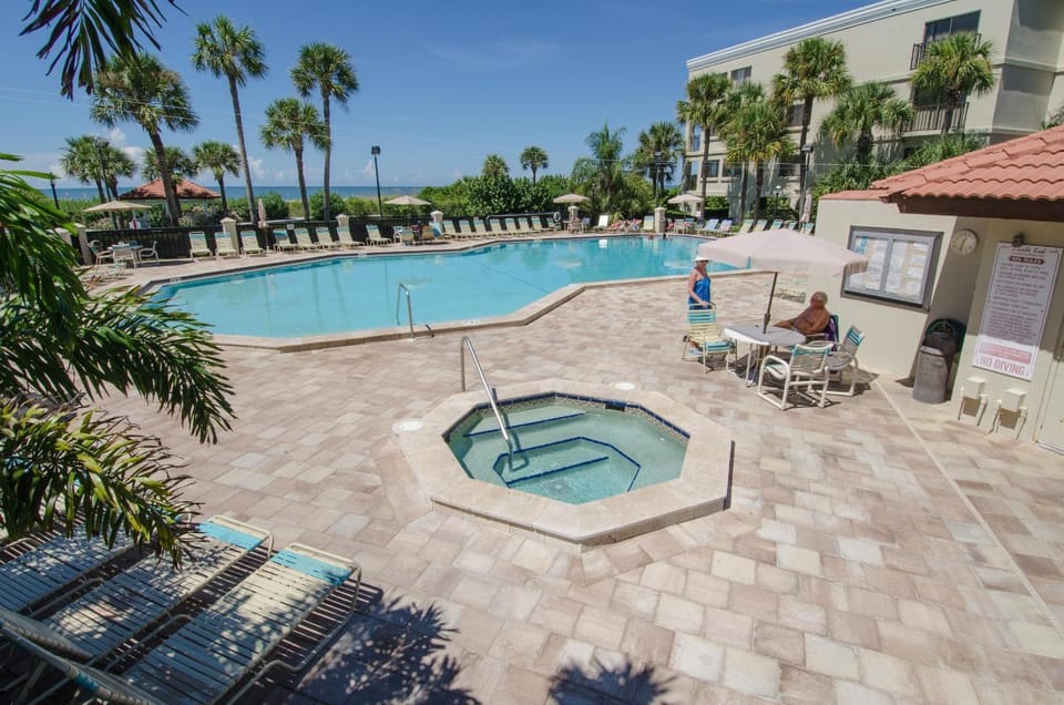 Land's End 9-402 Beach Front - Premier House in Sunset Beach
