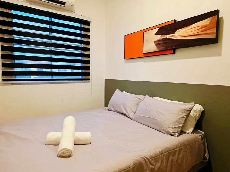 4-12pax 3B3B KTV Homestay Toppen Ikea TV Game Pool Table Mahjong BBQ House in Johor Bahru