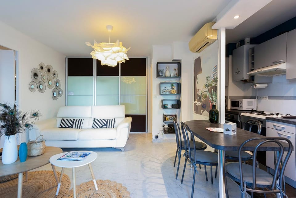 Chez Sandrine - Superbe T2 en centre ville à 100m des plages Apartment in La Grande-Motte