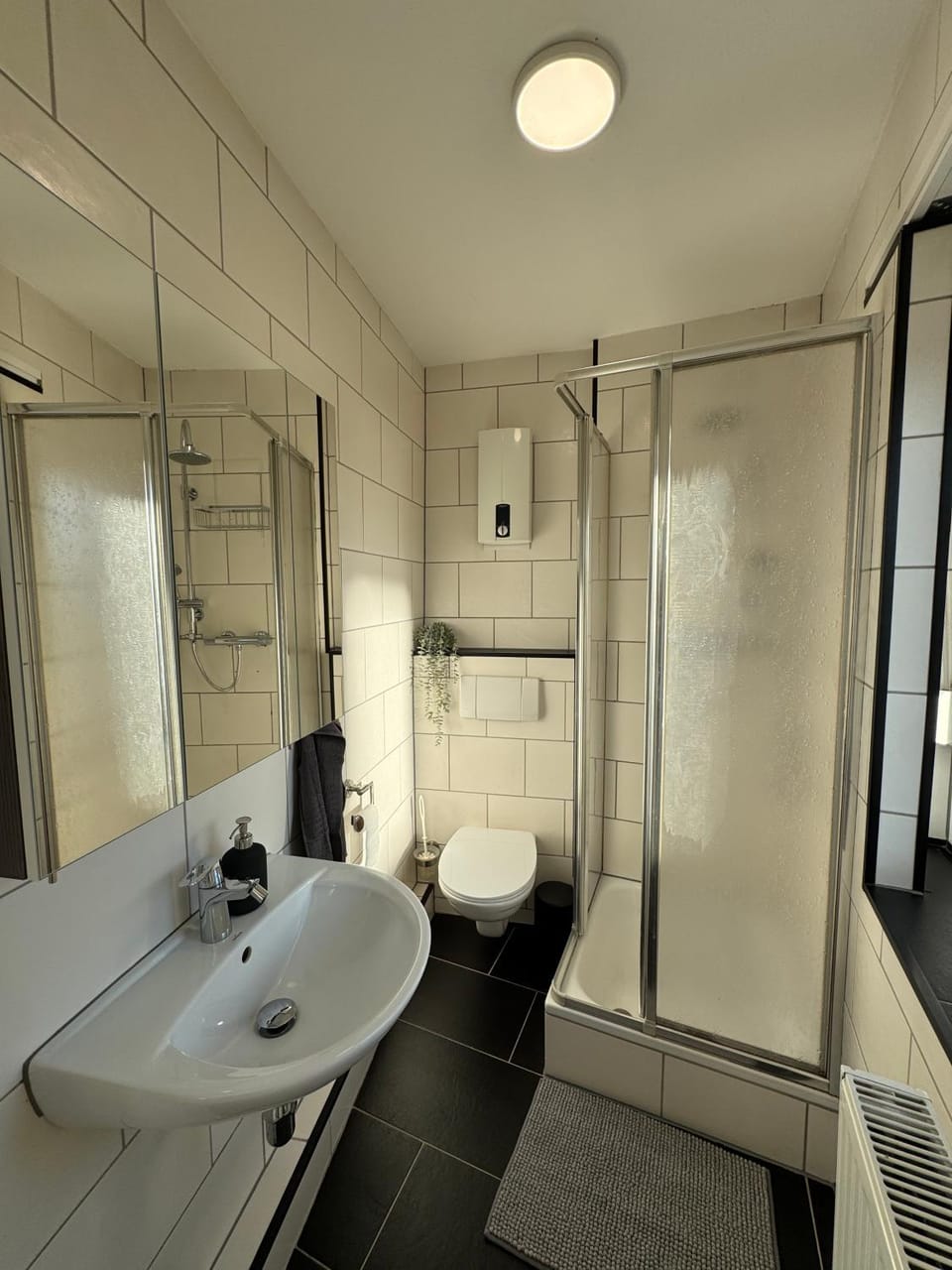 Shower, Toilet, Bathroom