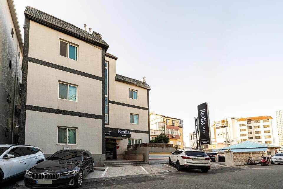 Property building, Parking