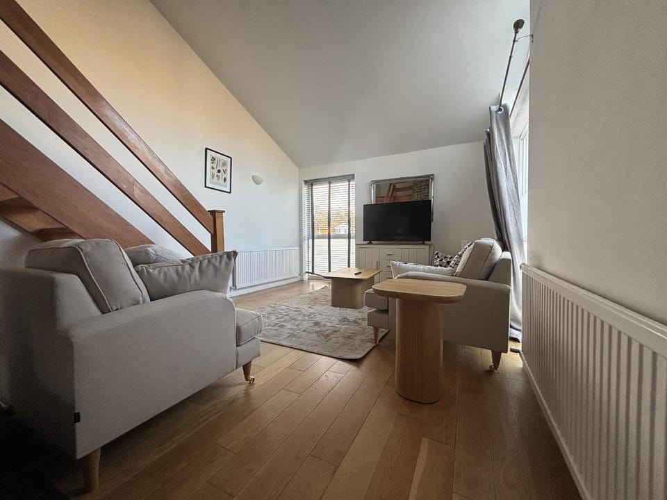 Communal lounge/ TV room, Living room