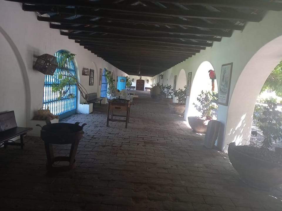 LO VALDÉS - Casona - Reserva Santa Marta Bed and Breakfast in O'Higgins, Chile