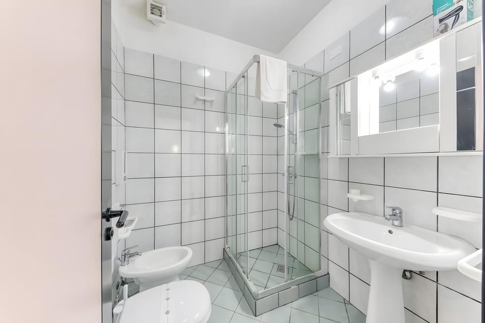 Bathroom, Living room