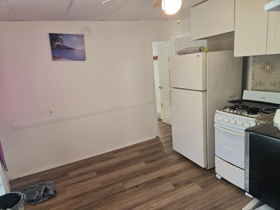 Cozy Coastal Rentals Apartment in Wildwood