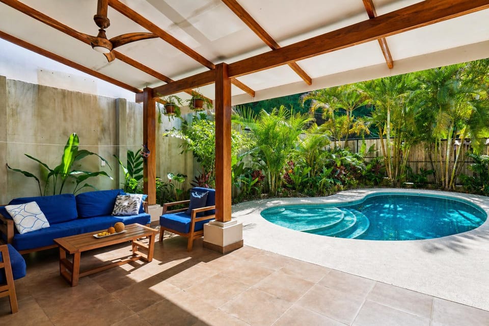 Villa Louise 4BR Modern Villa - Few Steps from the Beach Villa in Cobano