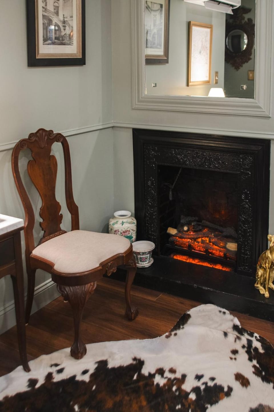 Living room, Seating area