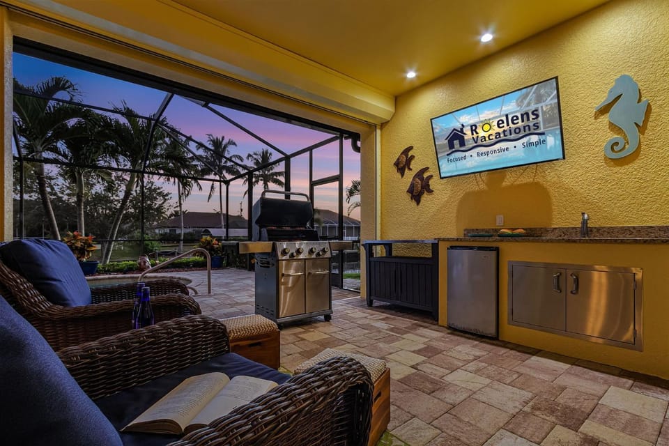 Sunsets, Heated Pool, Gulf Access - Villa Starboard Sunset - Roelens House in Cape Coral