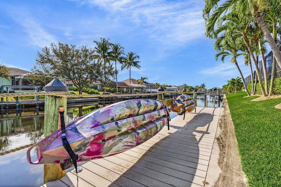 Sunsets, Heated Pool, Gulf Access - Villa Starboard Sunset - Roelens House in Cape Coral