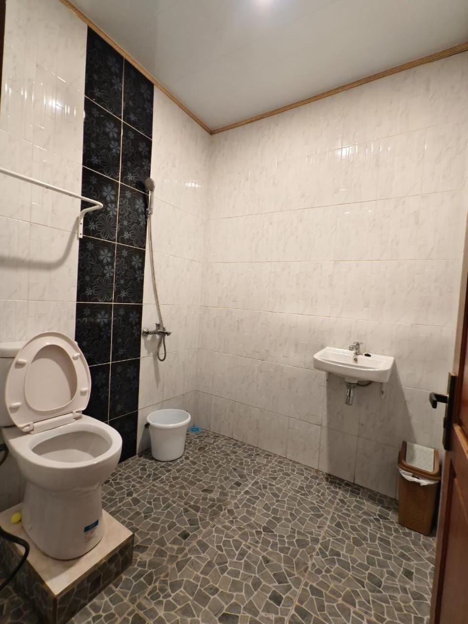 Shower, Toilet, Bathroom, bidet