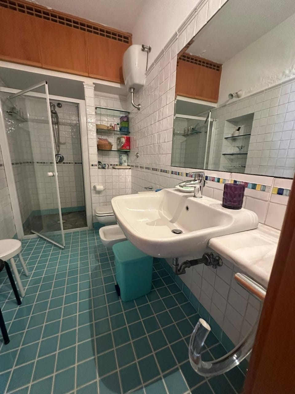 Shower, Toilet, Bathroom, towels