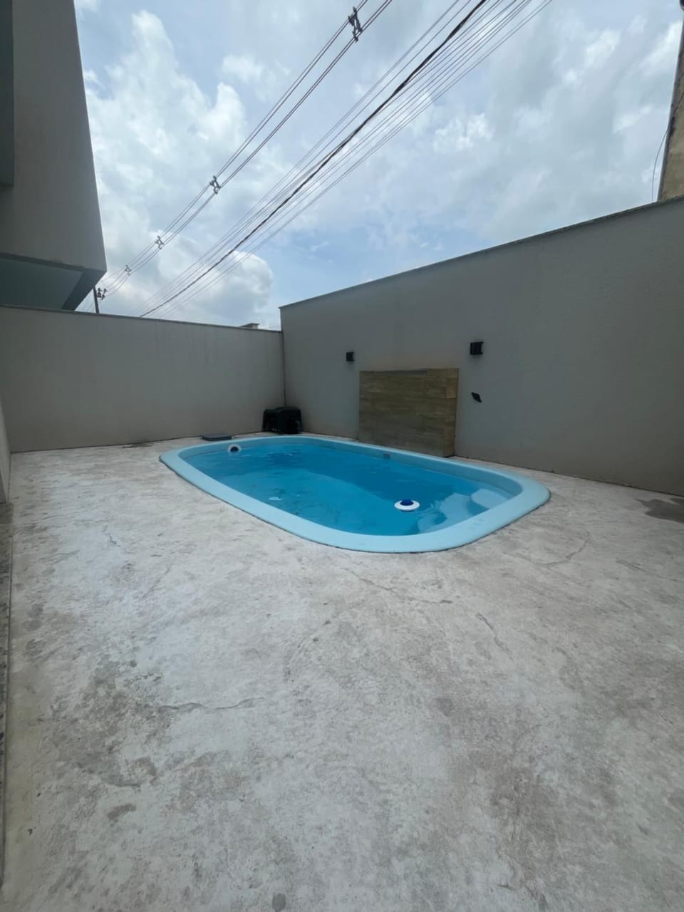 Alugo casa perfeita há 4km da Praia Central de Balneário Camboriú House in Camboriú
