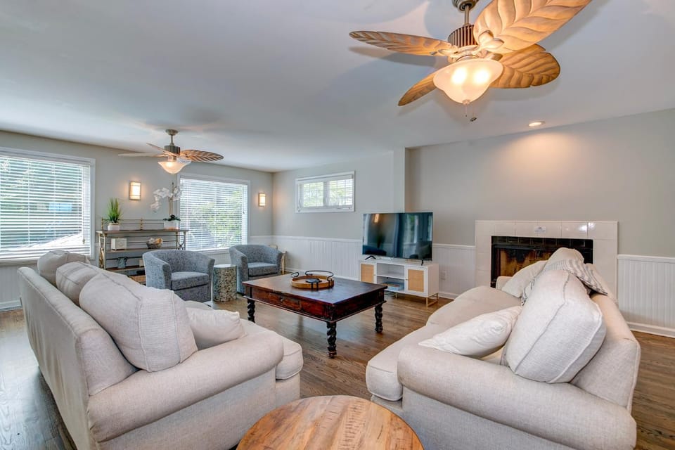 Lime Tree Cabana on Isle of Palms ~ PRIVATE POOL, ROOF TOP, OUTSIDE CABANA House in Isle of Palms