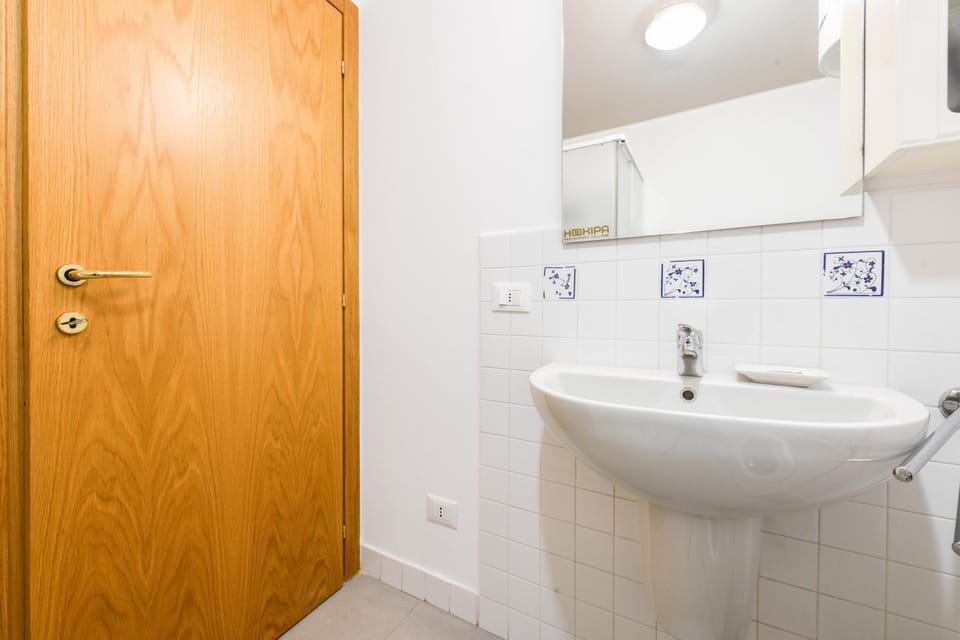 Anna Home View Apartment in Sirmione