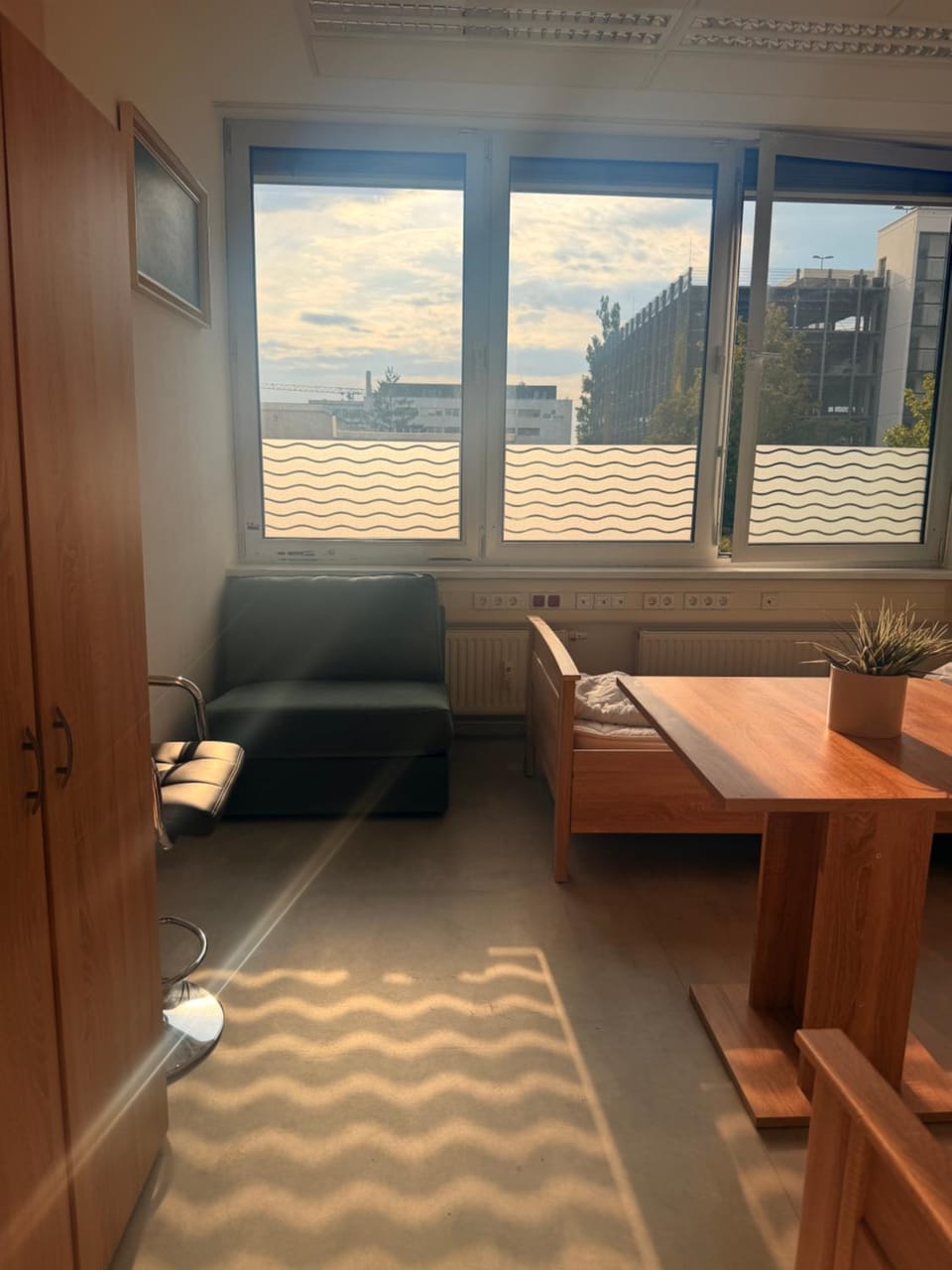 Photo of the whole room