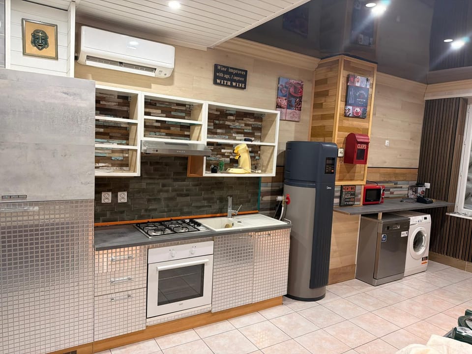 dishwasher, oven, stove