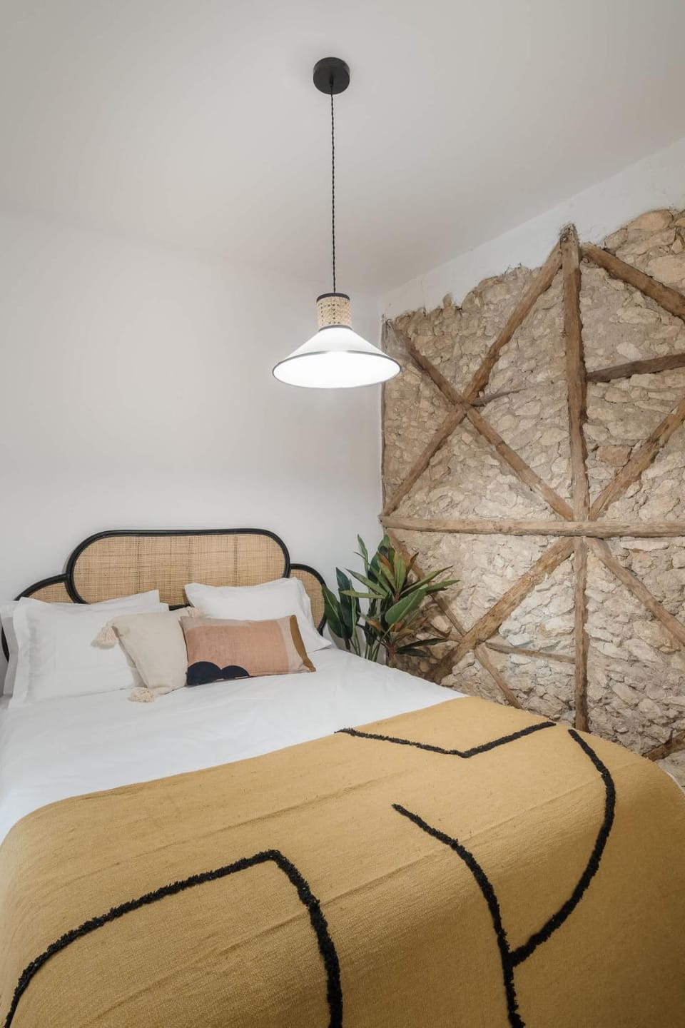 Charming 1BR Apartment - Rustic Lisbon Style Apartment in Lisbon