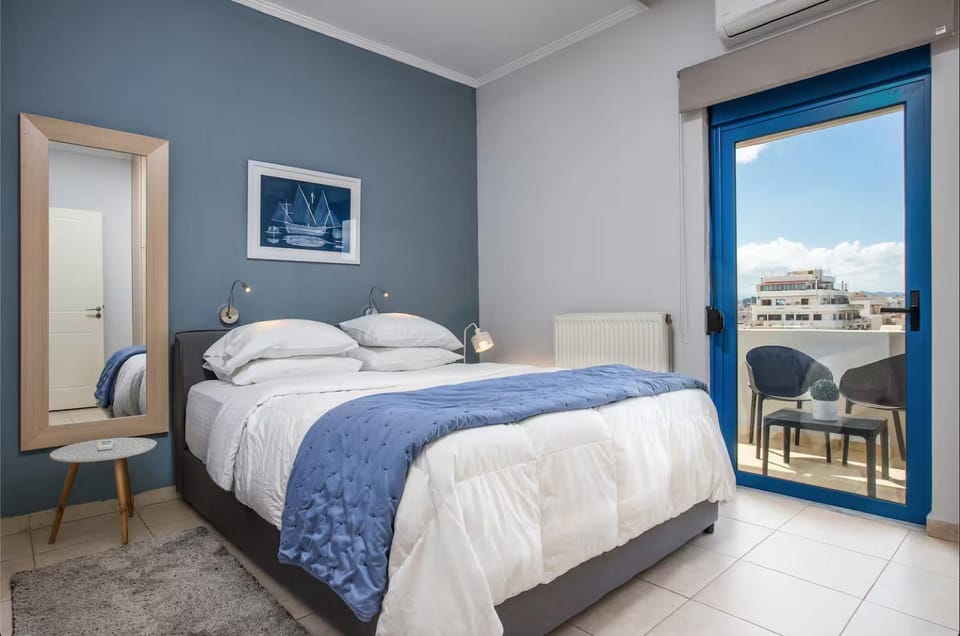 Bed, View (from property/room), Balcony/Terrace, Photo of the whole room, Bedroom