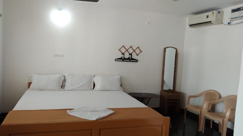 Rainbow Guest House Bed and Breakfast in Tamil Nadu