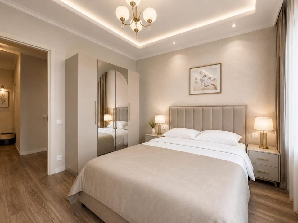 Photo of the whole room, Bedroom, wardrobe