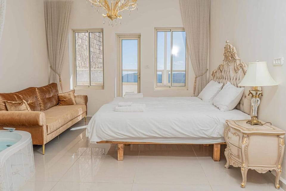 Moses Luxury apartments 60 a Apartment in North District