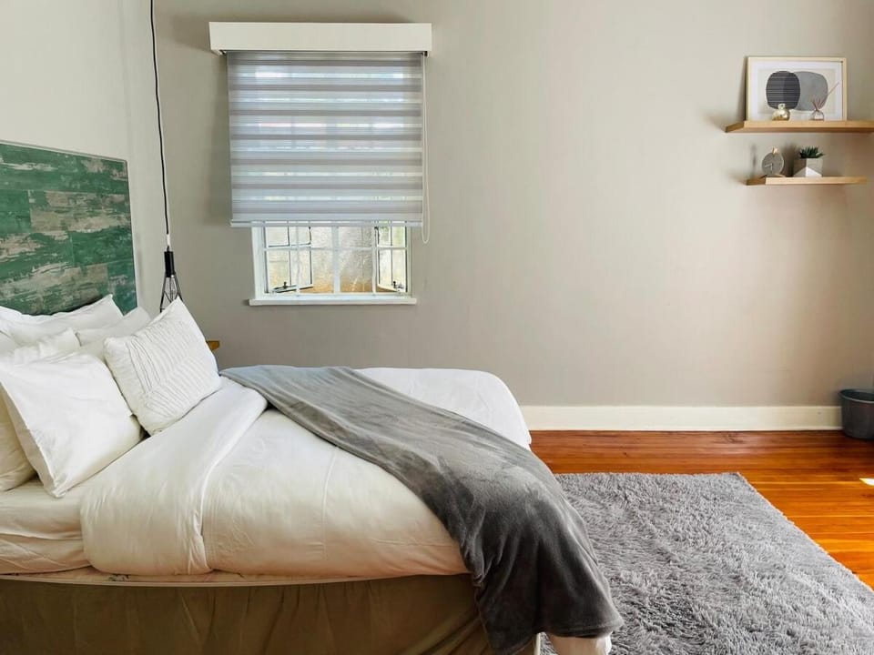 Place On Oak unit 2 Apartment in Zimbabwe