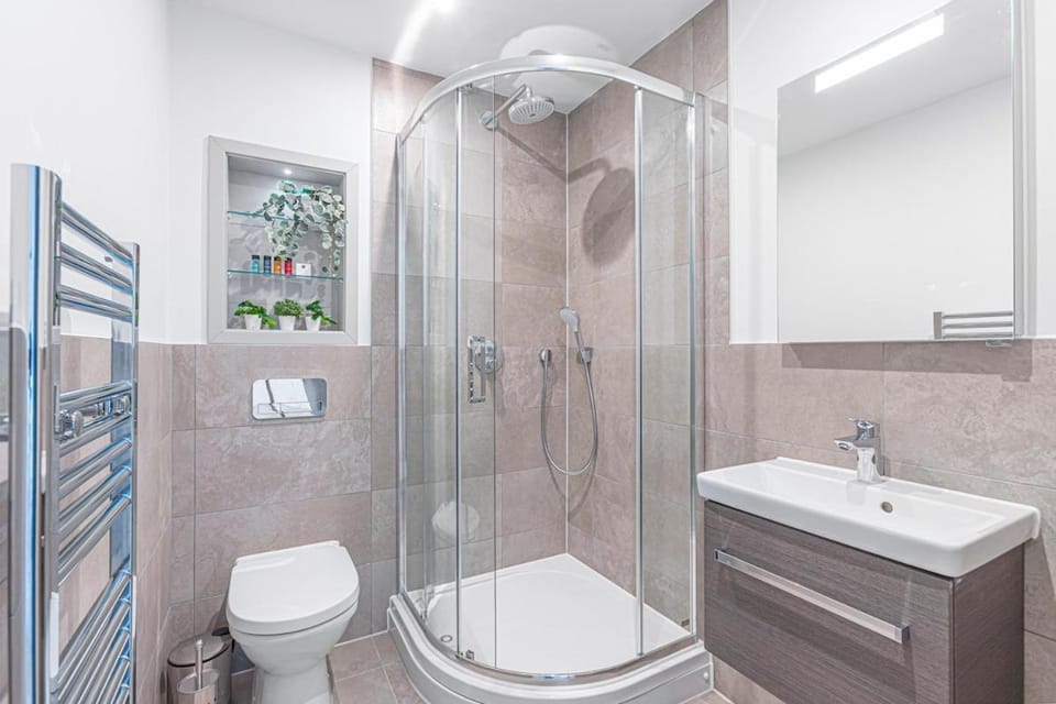 Luxury Apartment by Wembley Stadium Apartment in Wembley