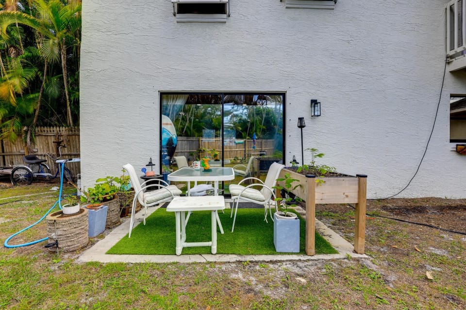 10 Mi to Public Beaches: Port St Lucie Getaway House in Port Saint Lucie