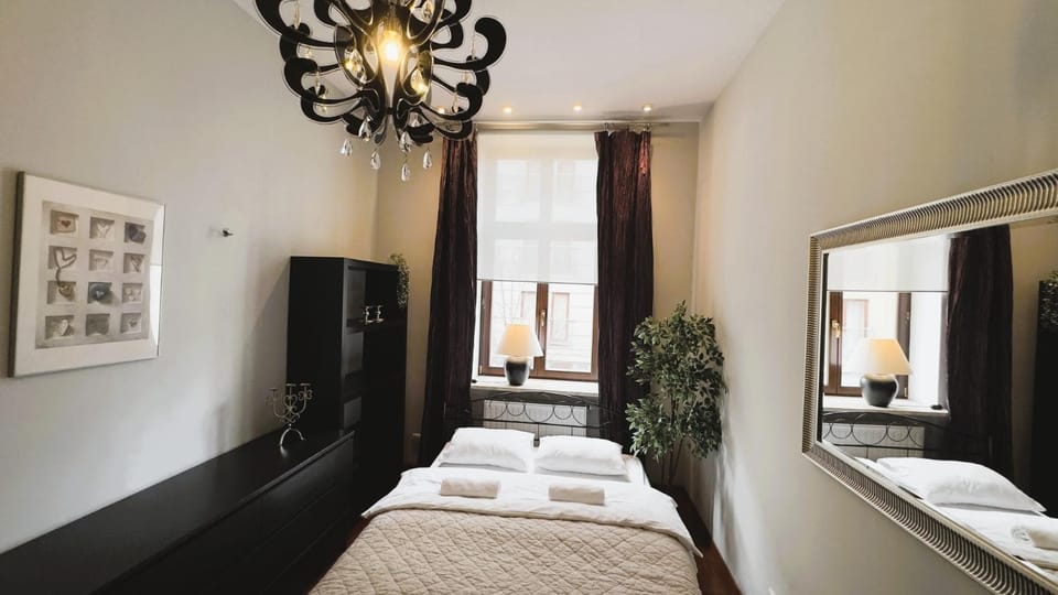Garncarska Old Town 120m2 4BR Apartment in Krakow